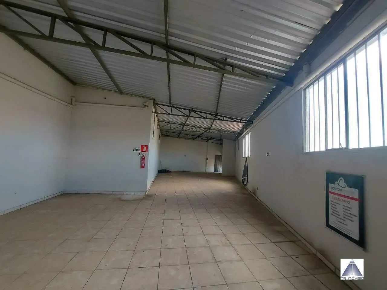 ANEXO COM 125M2 NO LINDEIA EM PONTO COMERCIAL! - Foto 3