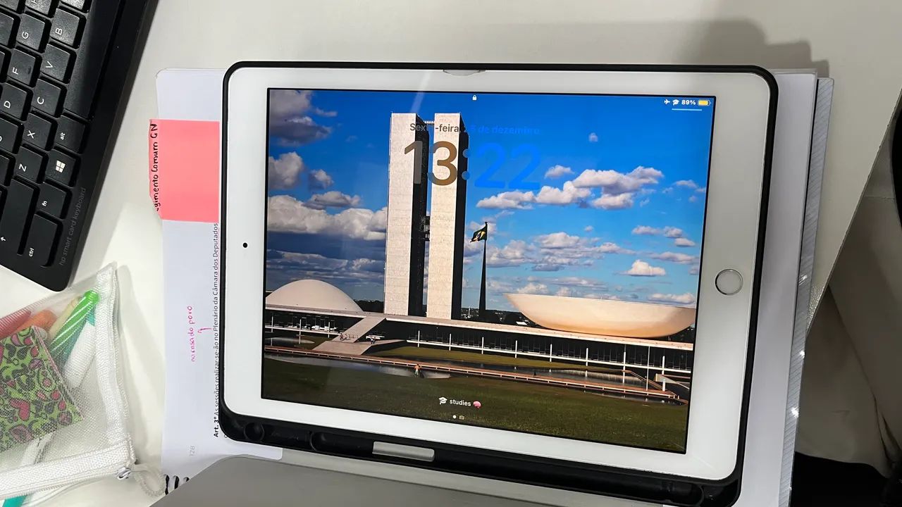 iPad 第6世代　32GB ＋Apple Pencil iPad 6a geração 32 GB + Apple Pencil - Tablets e E-Readers - Asa