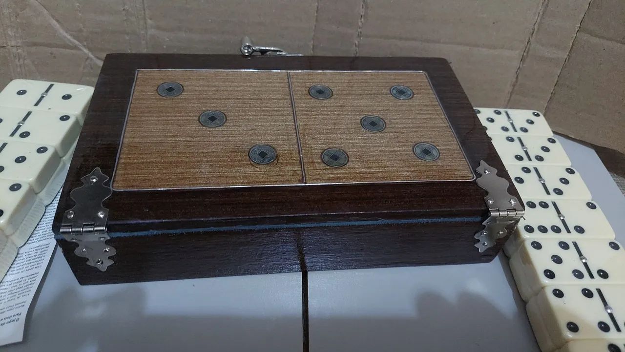 Caixa de domino artesanal pedras grandes