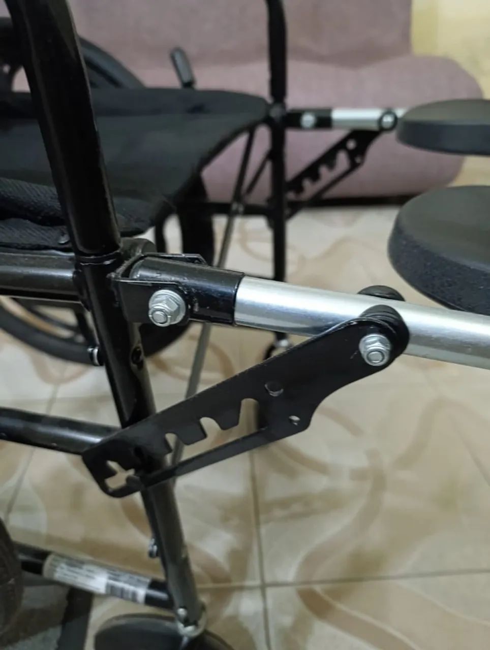 Cadeira de rodas dobrável - Modelo 2025 - Foto 4