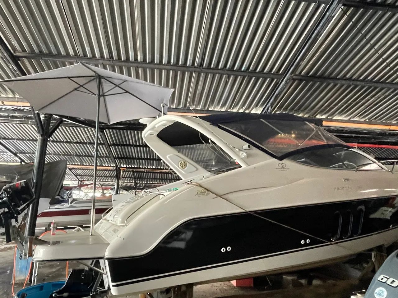 PHANTOM 290 / GÁS / LANCHA 30 pés / DIRETO COM O PROPRIETÁRIO 