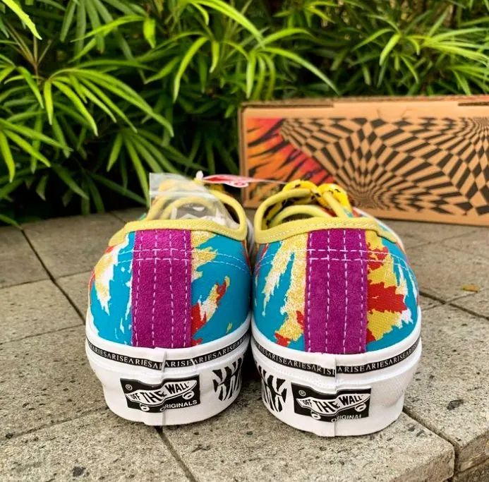 Tênis Vans Vault x Aries - Foto 5