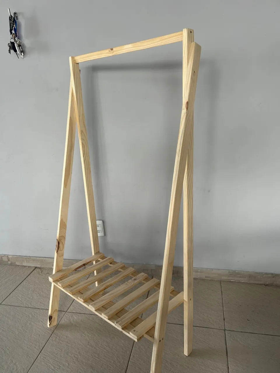 Arara em pinus - Pronta entrega