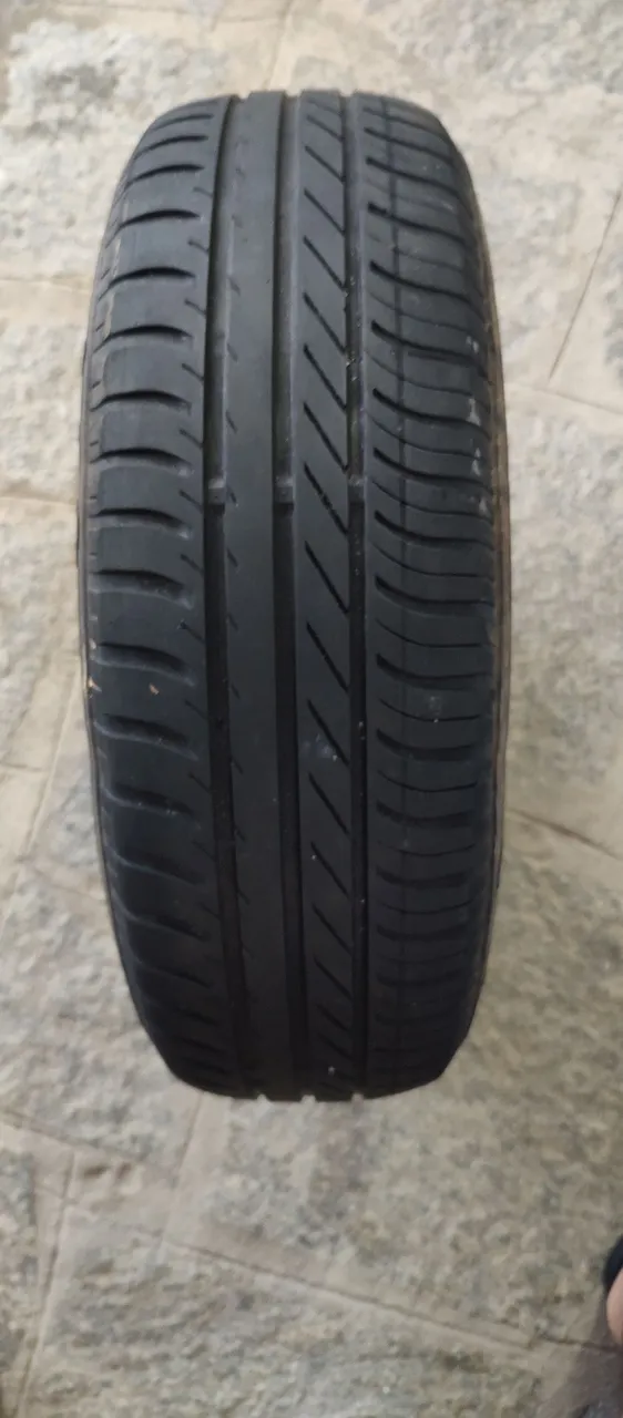 1. Pneu aro 14. 175/70/14