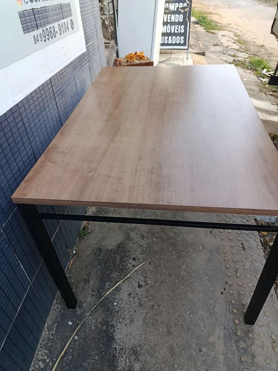 Mesa de MDF e metalon tamanho 136x90 - Foto 2