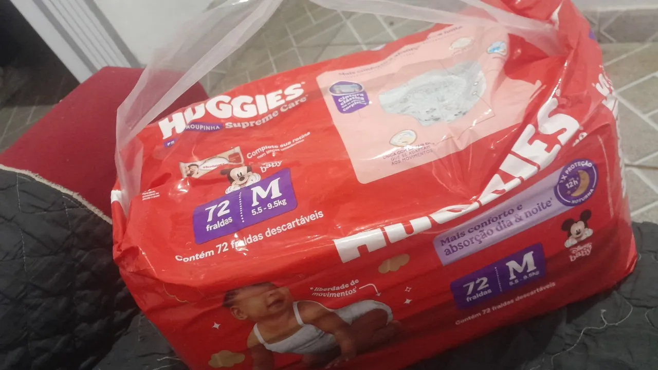 Fraldas Huggies Supreme Care Baby M 72 unidades
