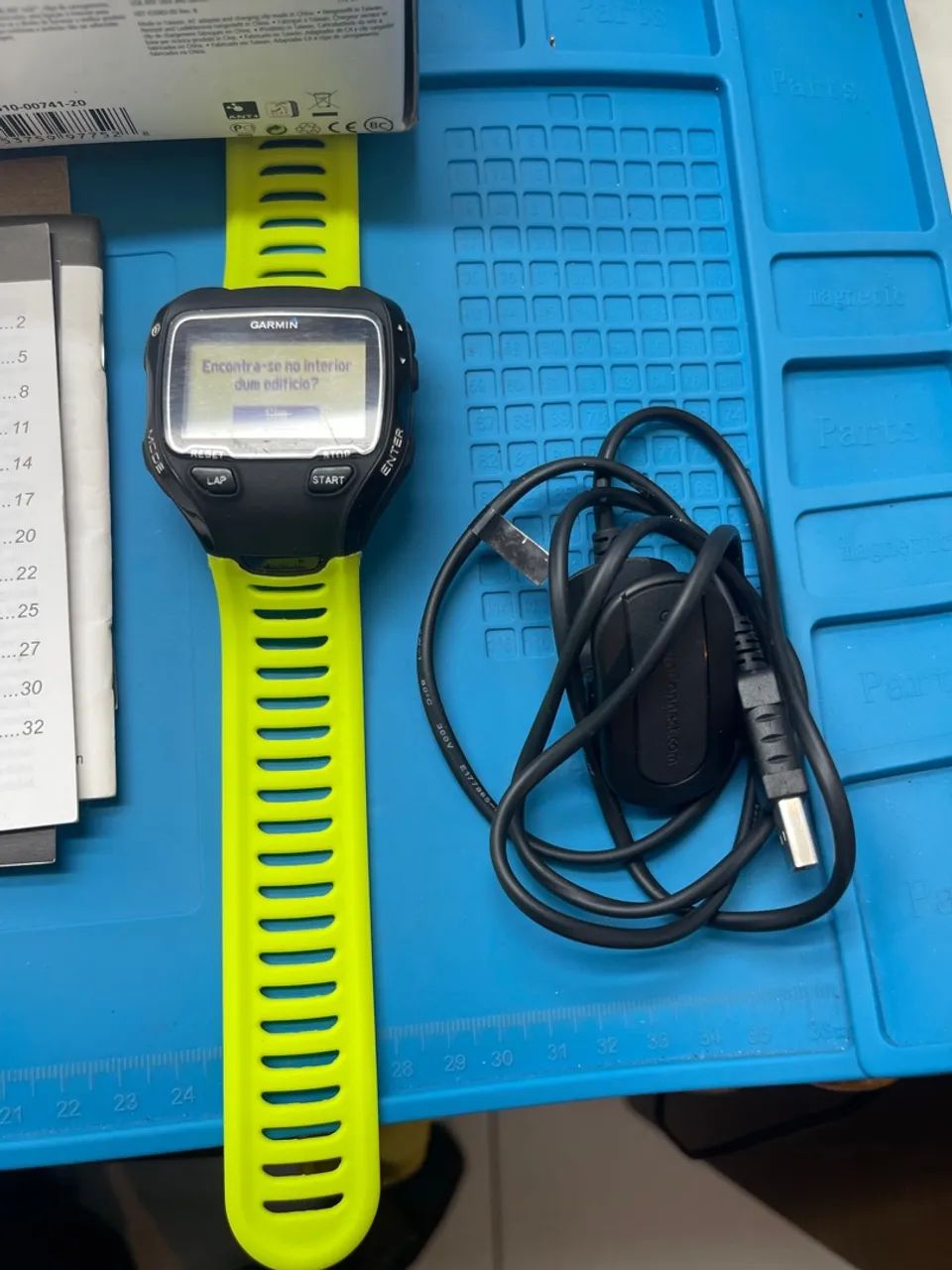 Relógio Garmin xt900 Esportivo com Pulseira Amarela - Foto 2