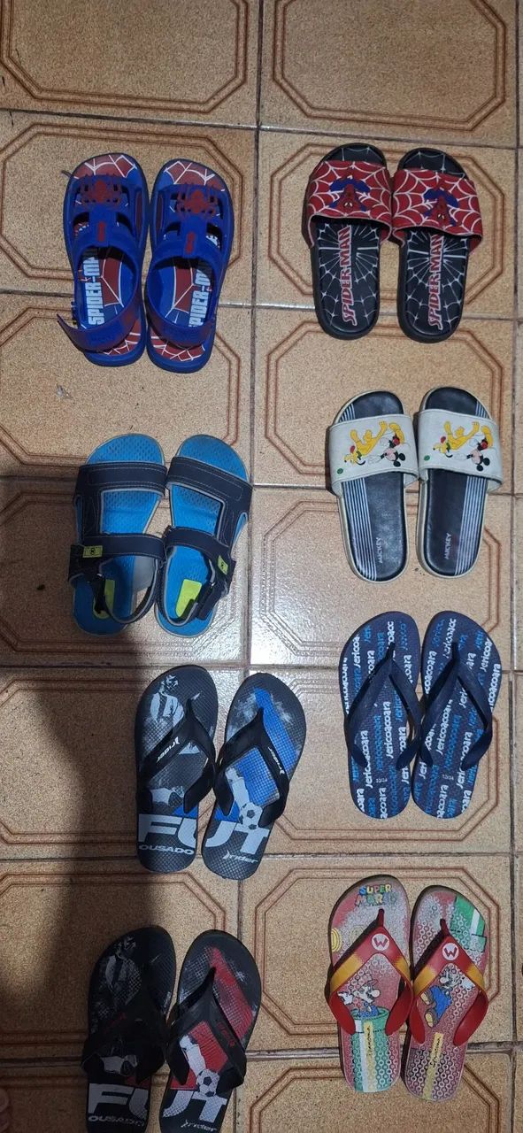 Lote de 13 pares de sandálias, percata e sapatos   - Foto 3