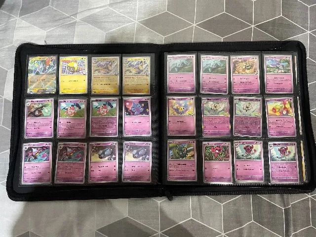 Coleção Pokemon TGC + Pasta com ziper + Códigos de Resgate - Foto 2