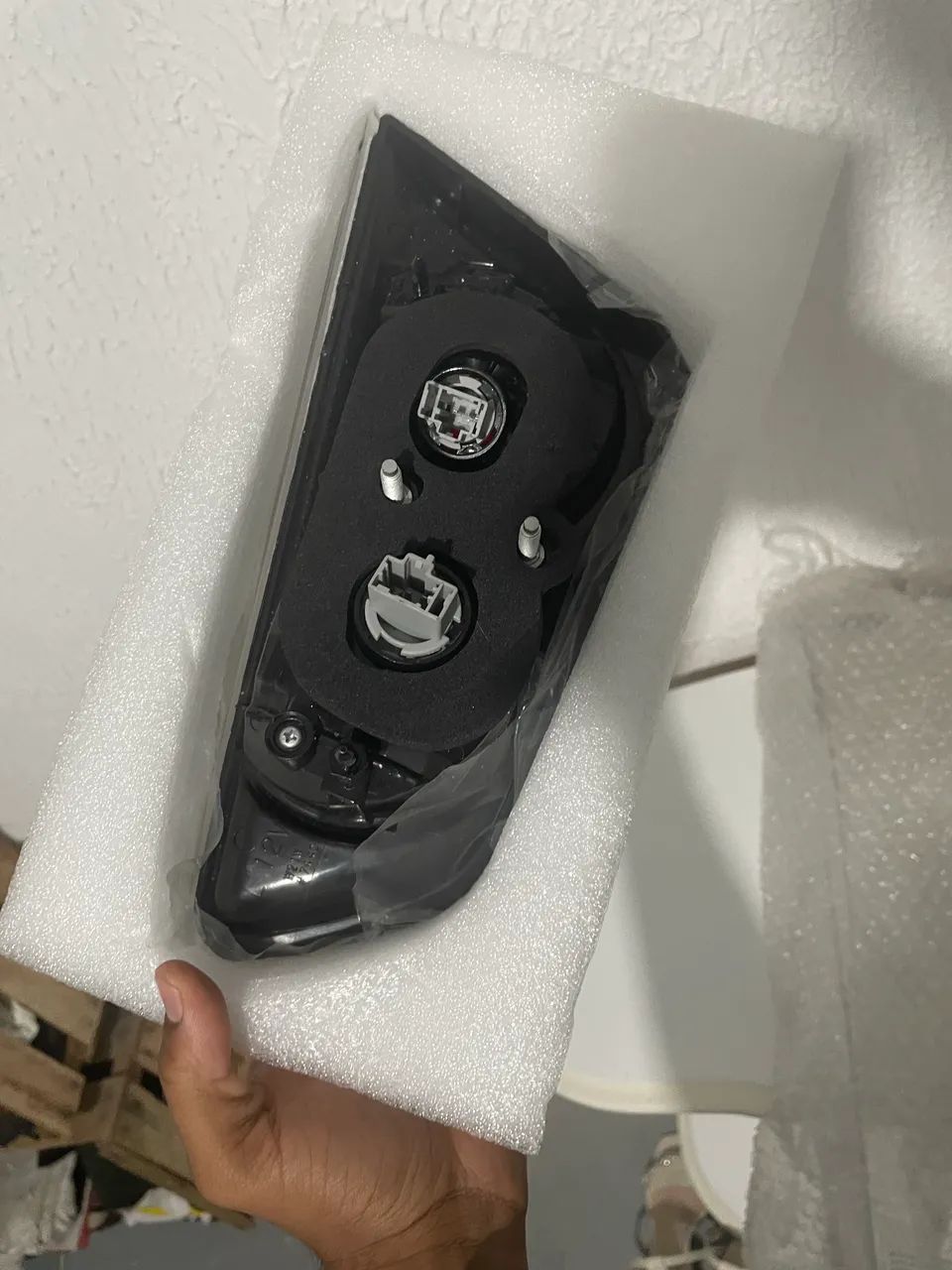 Rear Taillight Left Cover for Mitsubishi Lancer (2011–2016)64717213029121122