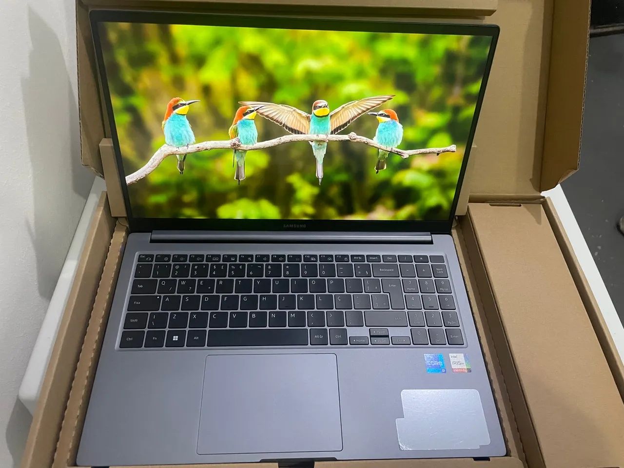 Notebook Samsung Book 4
