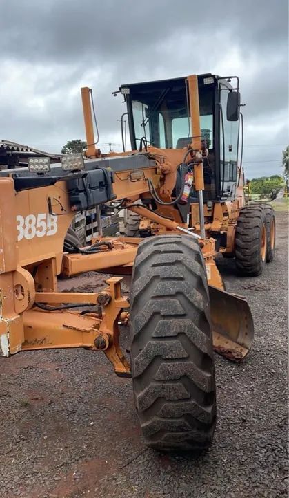 Motoniveladora Case 885B ano 2011 com ar condicionado, em SP