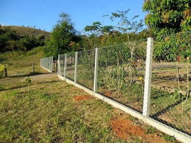Alambrados, cercas com tela, tela soldada. Postes de concreto, Mourão concreto ou metal. - Foto 6