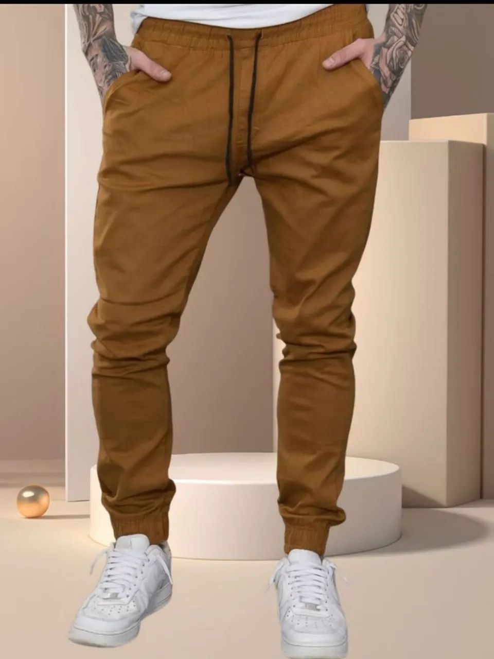 Calça jogger marrom estilosa