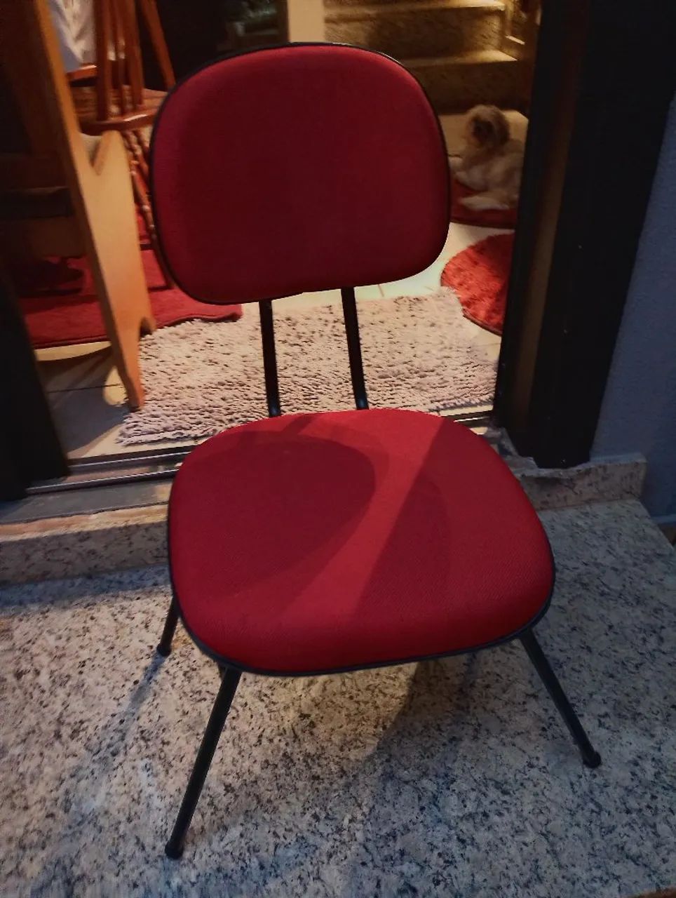 Cadeira secretária estofada 