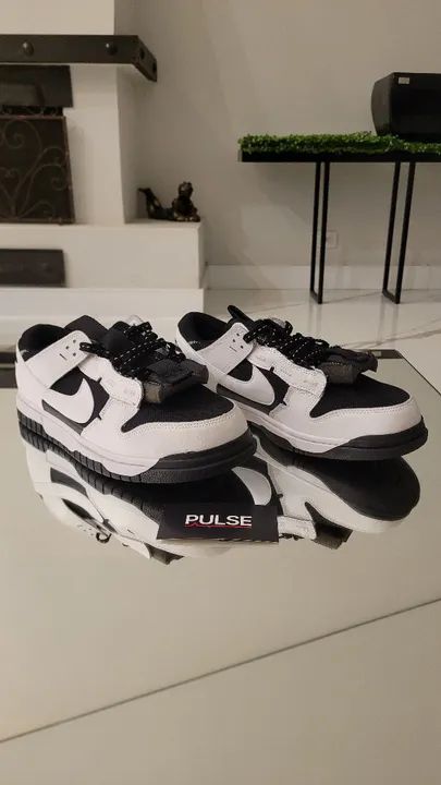 Nike Dunk Low Jumbo Reverse Panda - Tamanho 42BR
