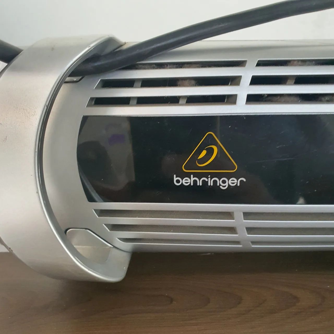 Amplificador Beringer inuke NU3000