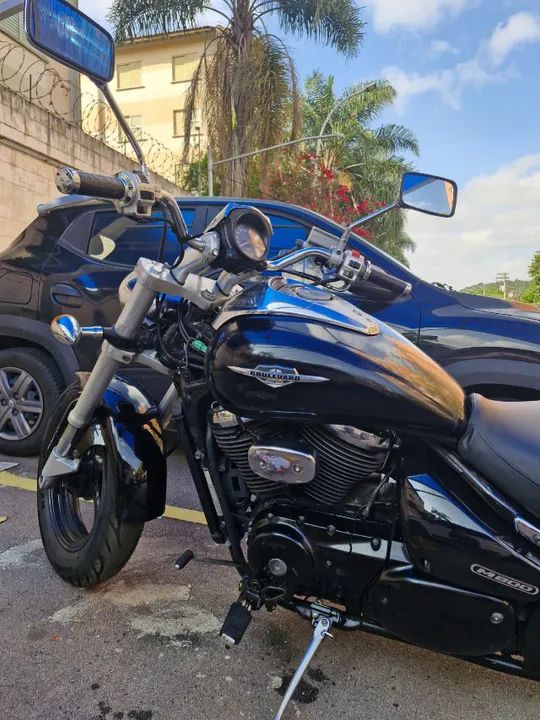 SUZUKI BOULEVARD M800