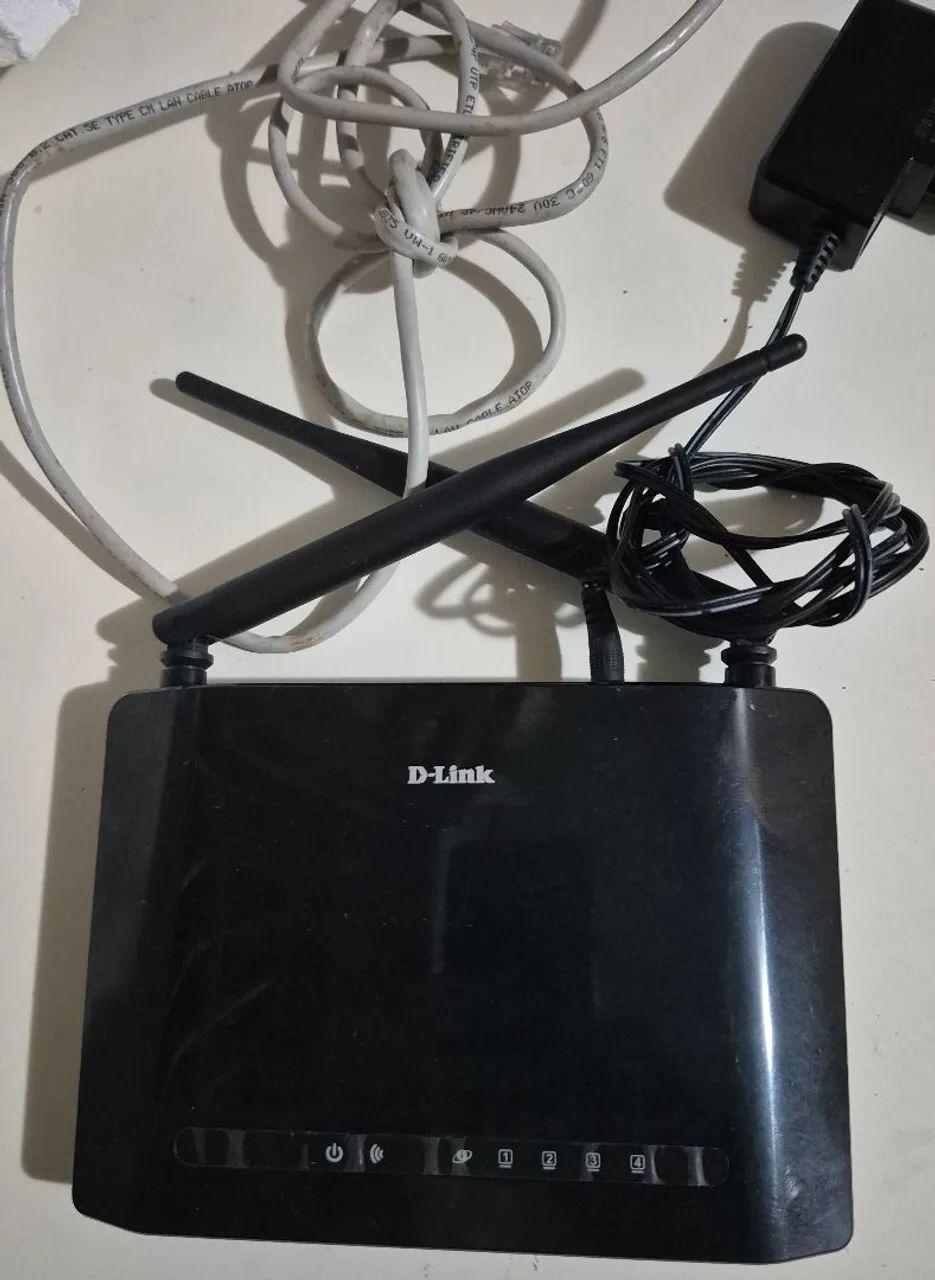 D'LINK DIR 615 com 2 antenas usado