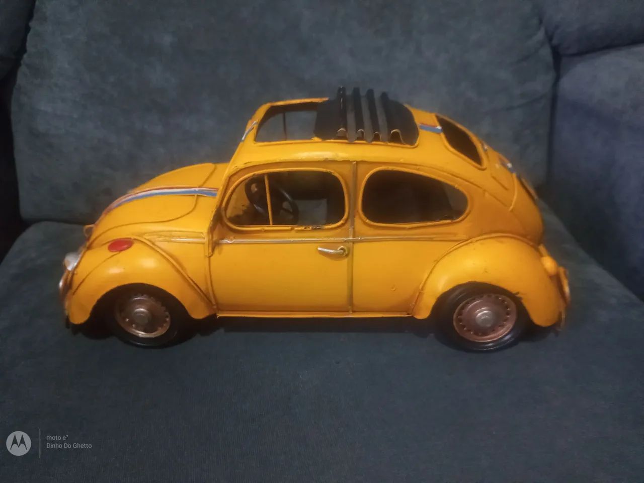 Carrinho de brinquedo antigo. - Foto 2