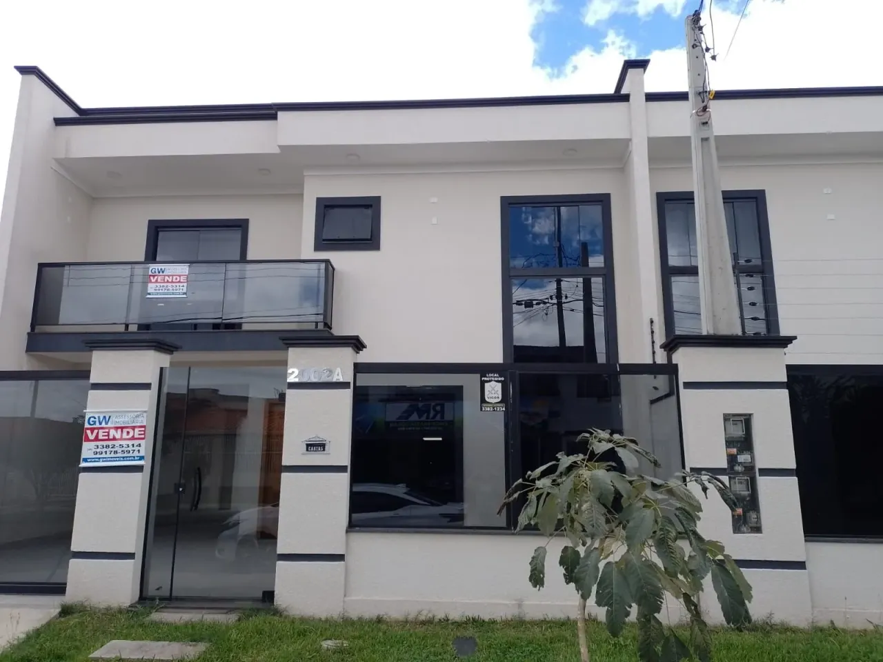 Sobrado à venda no bairro Parque Da Fonte - São José dos Pinhais/PR