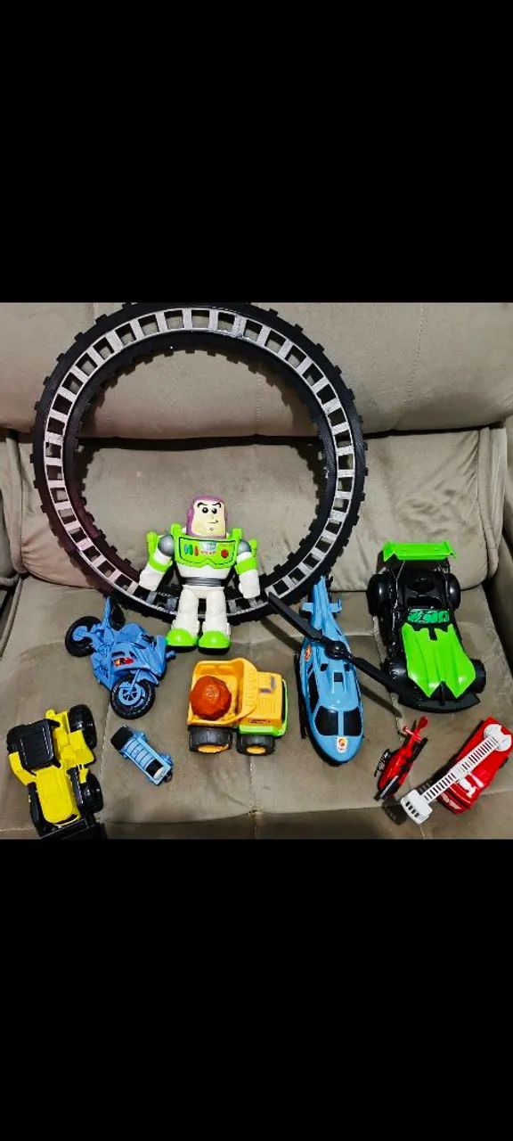 Lote de brinquedos 