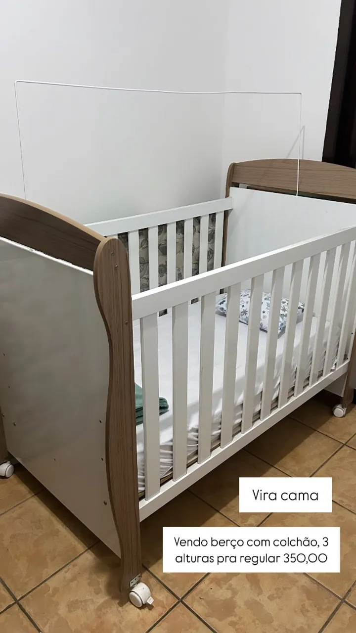 Vendo Berço com colchão (vira cama)