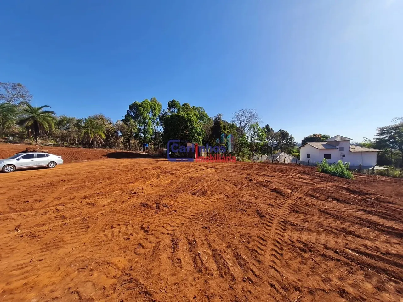 Terreno de 9.754m² em Condomínio fechado em Mateus Leme.
