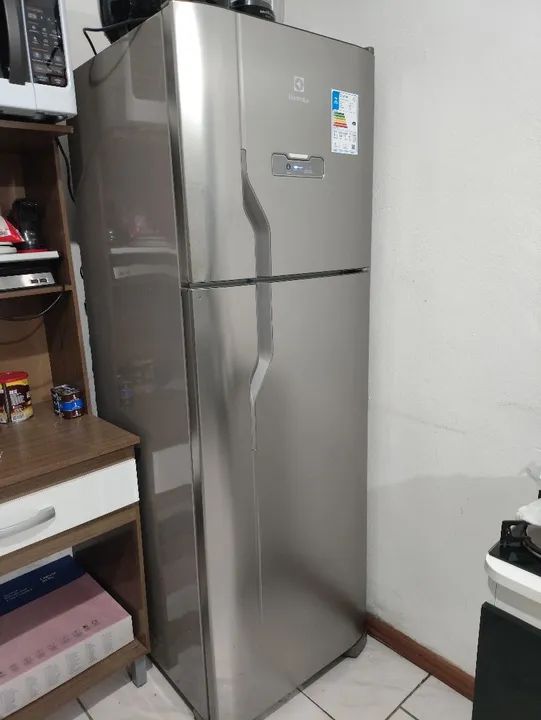 Geladeira Barbada Duplex Electrolux 220v 310l - Foto 2