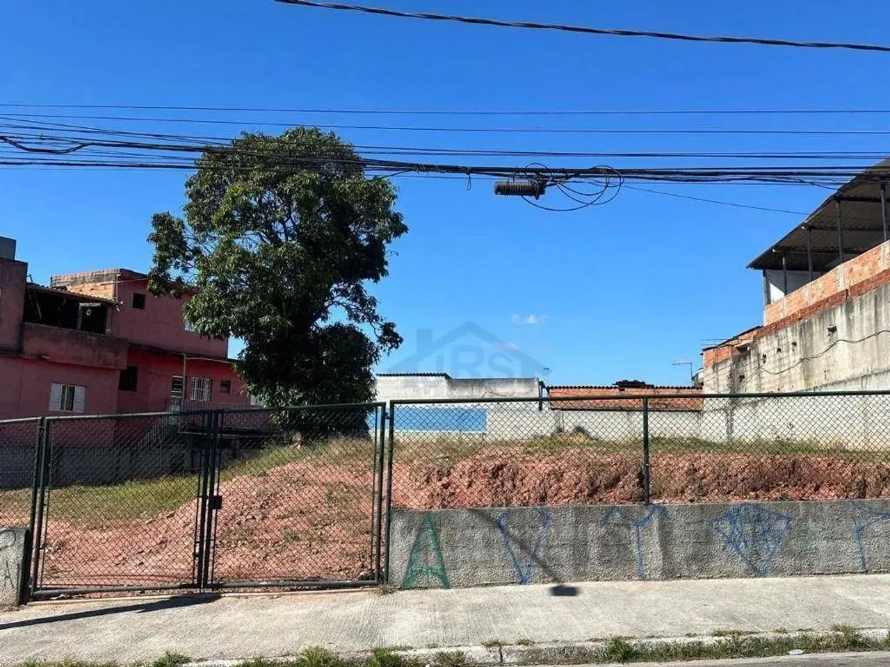Terreno à venda, 840 m² por R$ 1.200.000 - Jardim Júlio - Barueri/SP