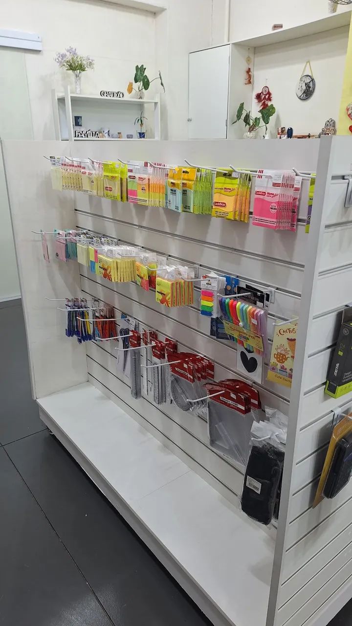 Expositor de Chão Canaletado  - Foto 2
