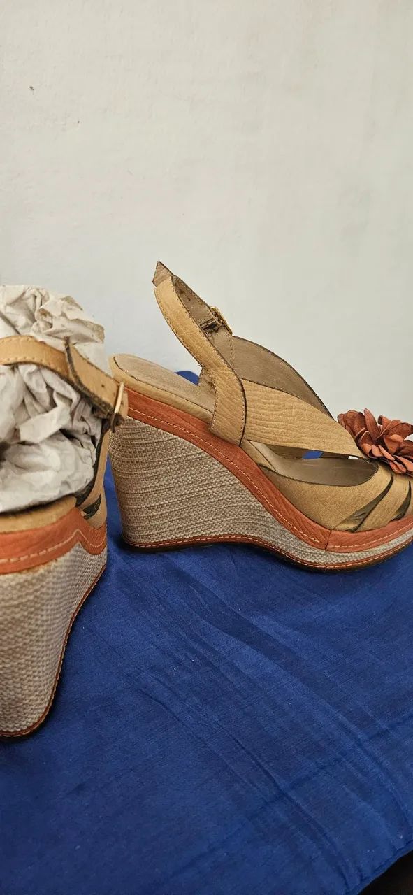 Sapato de couro legítimo novo, OPORTUNIDADE IMPERDÍVEL,  barato para vender logo. - Foto 2