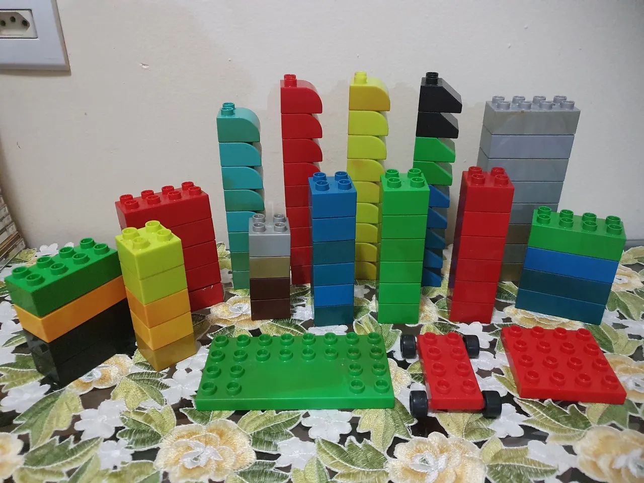 Caixa Lego MegaBloks com 85 peças Vintage