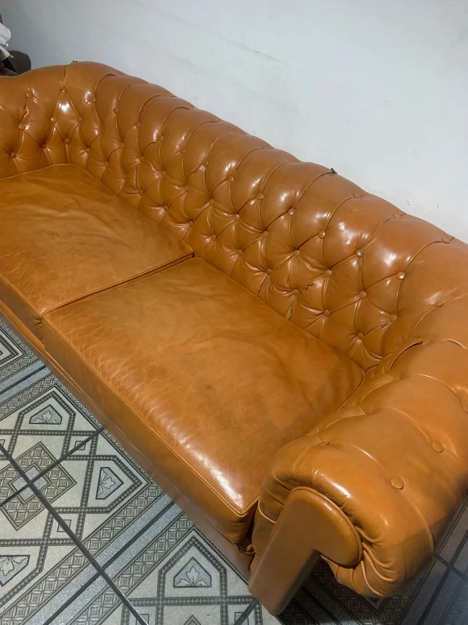 VENDE-SE SOFA DE COURO LEGITIMO - Foto 5