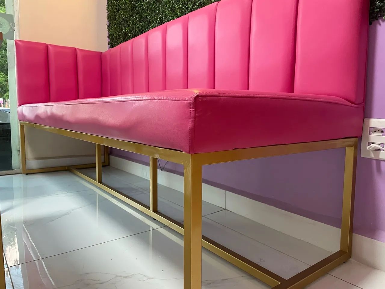 SOFÁ EM CORANO ROSA - Foto 3