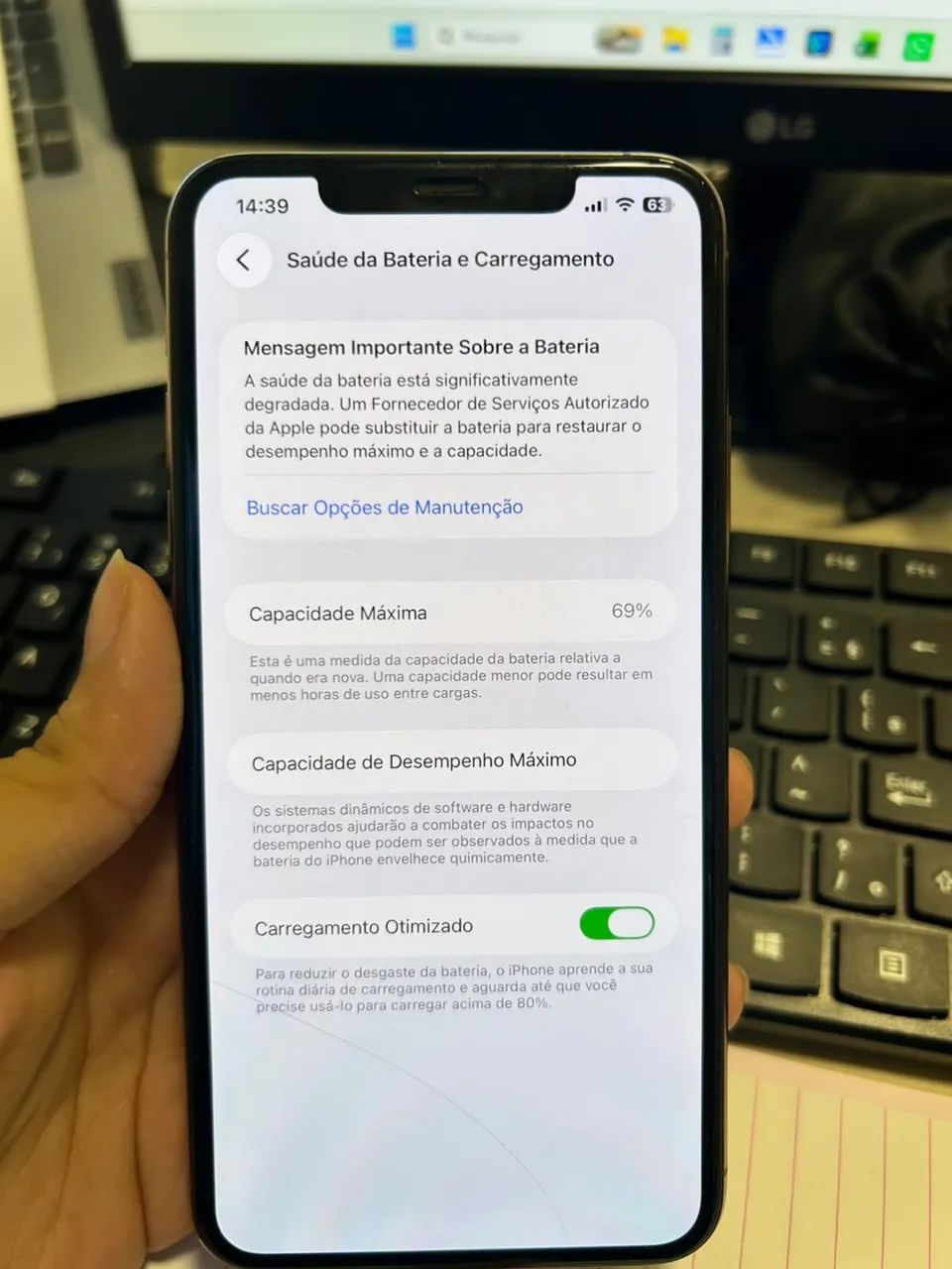 iPhone 11 Pro Max 256GB dourado - Foto 2