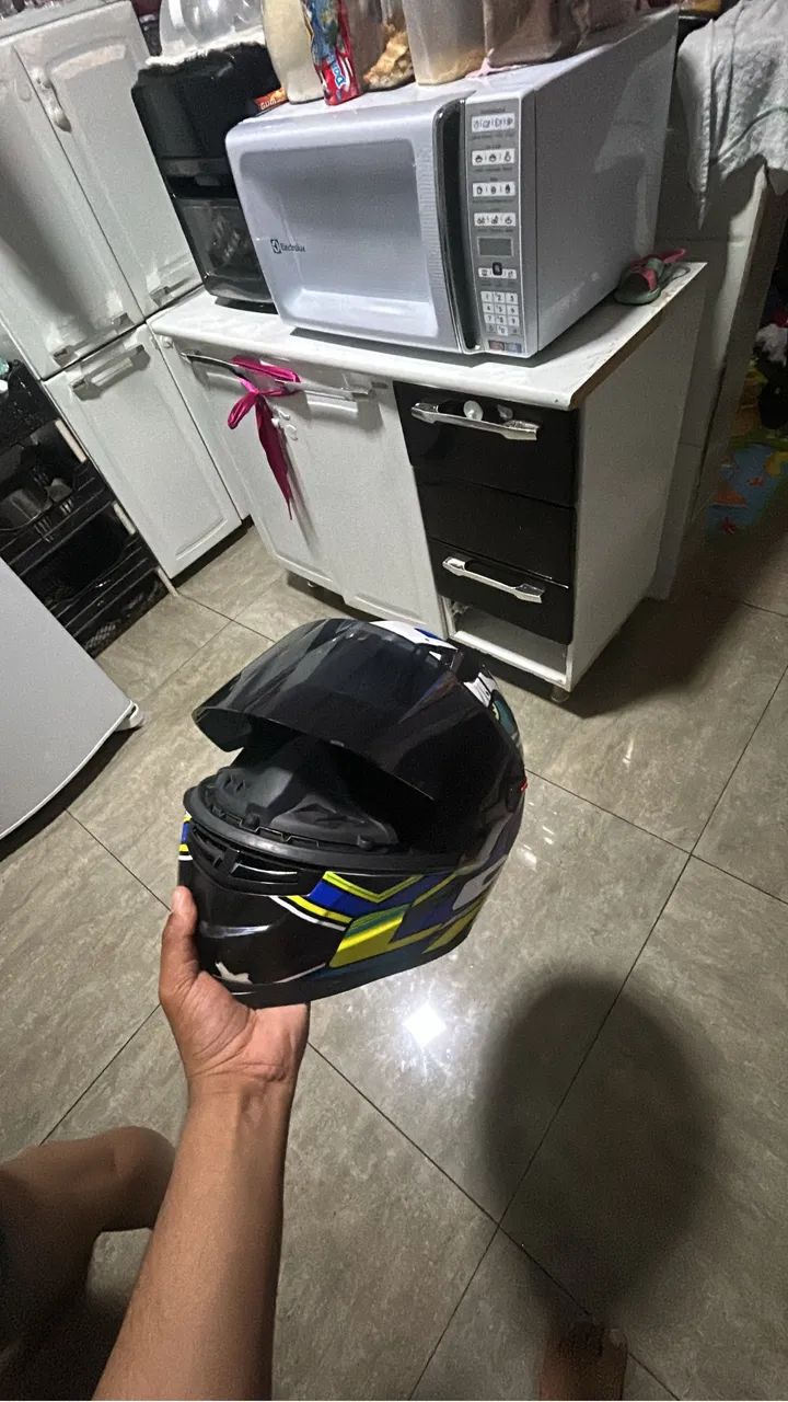 Capacete