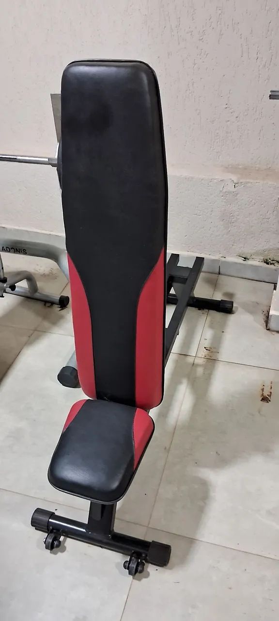 Banco de musculação ajustável 