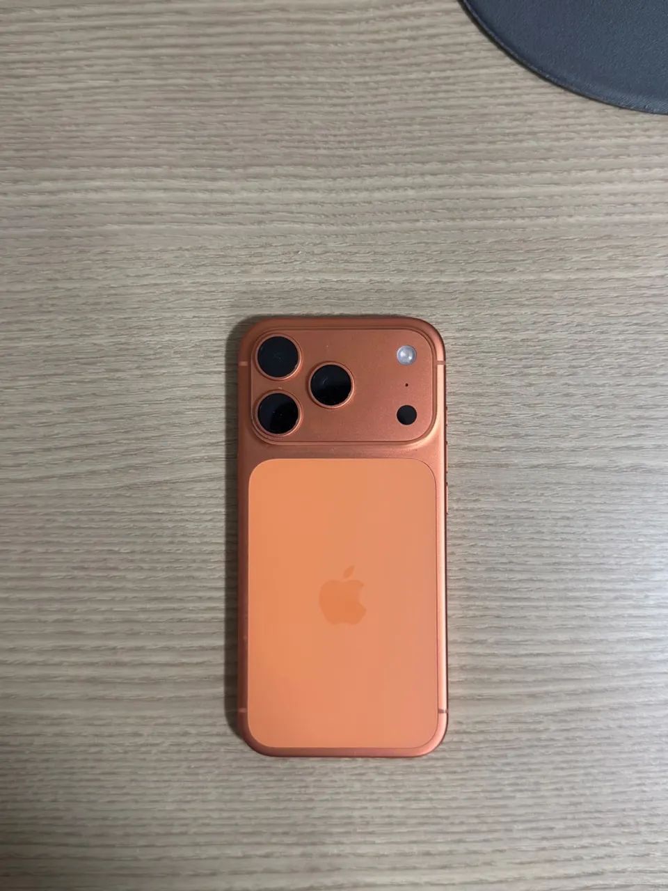Iphone 17 pro laranja perfeito estado  - Foto 4