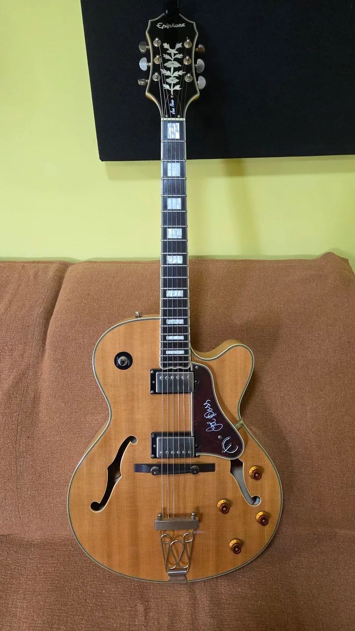 Epiphone Joe Pass Emperor II + Hardcase | Semiacústica | Excelente Estado