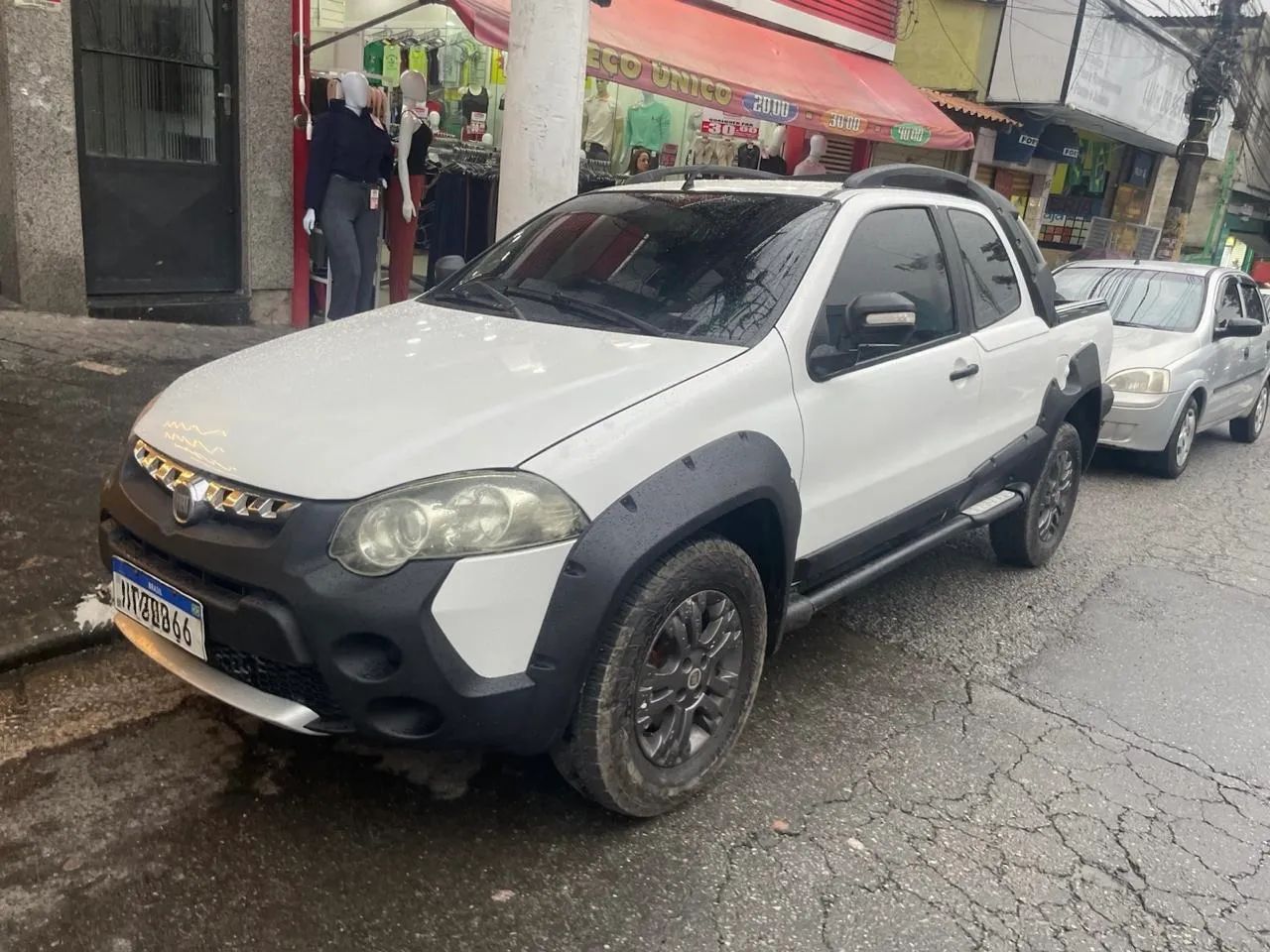 Fiat Strada Adventure1.8/ 1.8 Locker Flex CD 2011