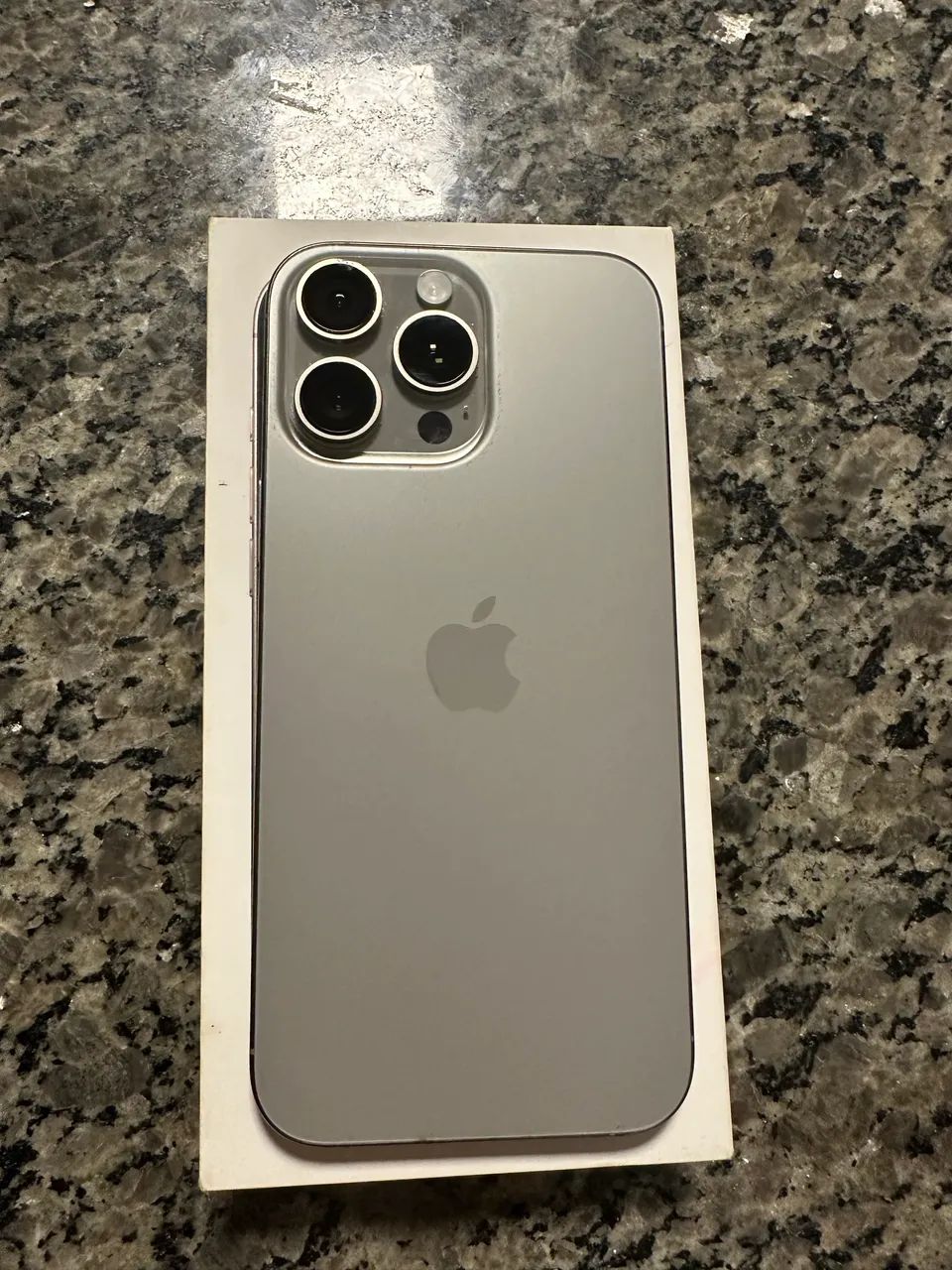iPhone 16 pro Max  - Foto 5