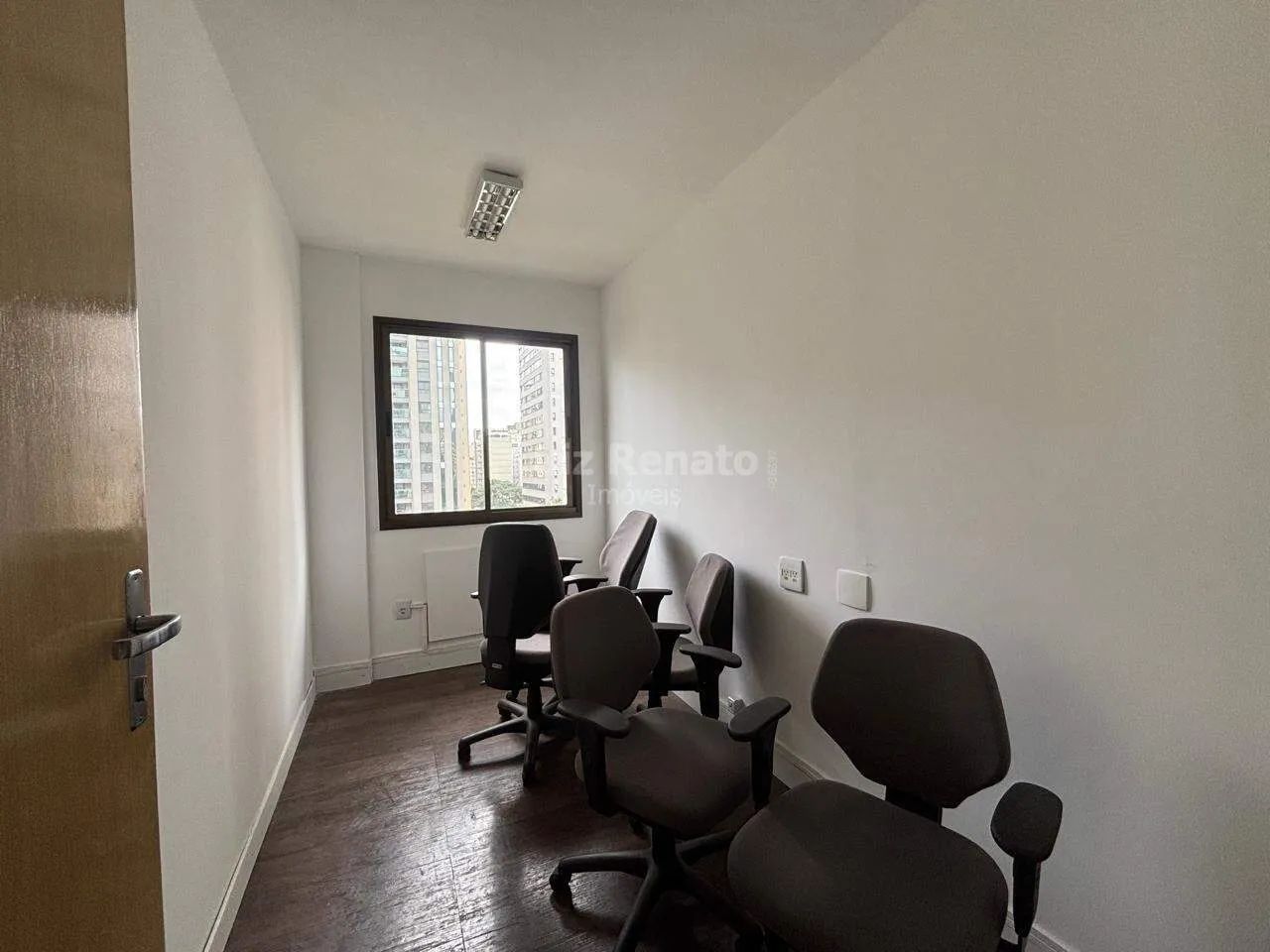 Sala comercial para locação, 55m² de área na Savassi - Foto 3