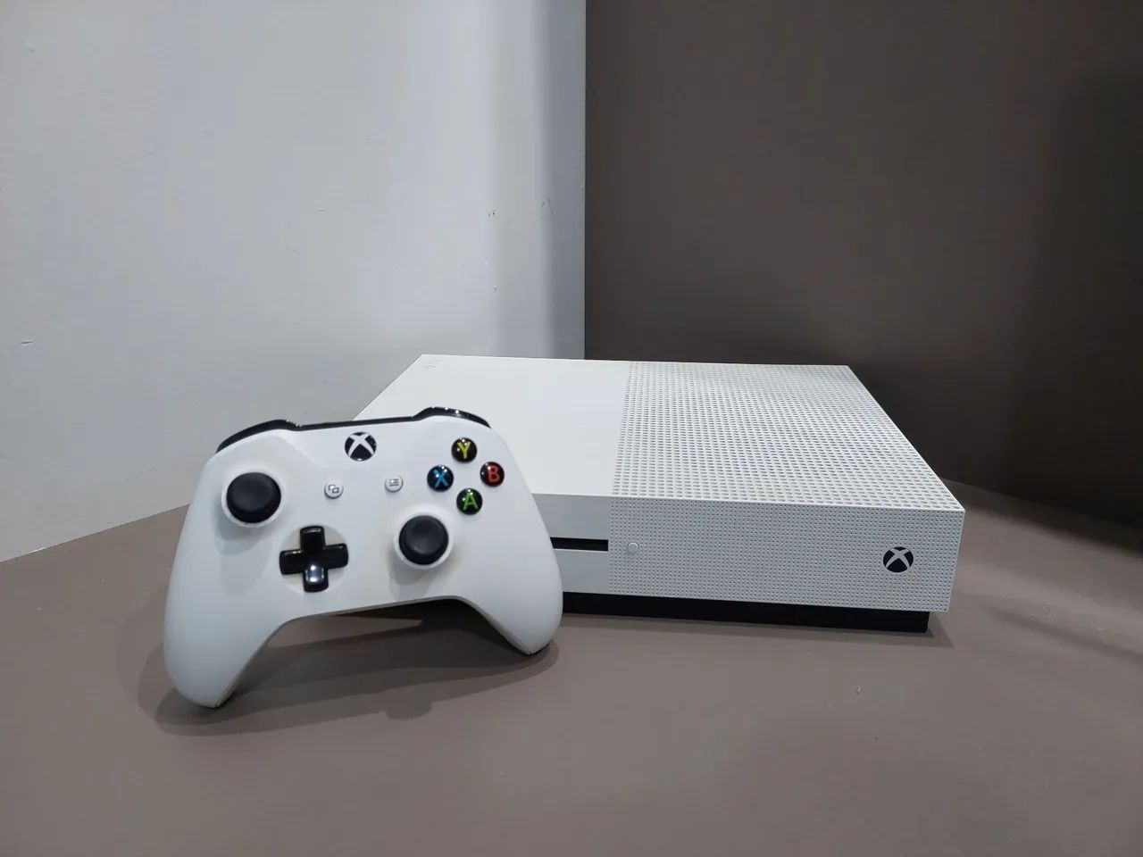 Xbox One S