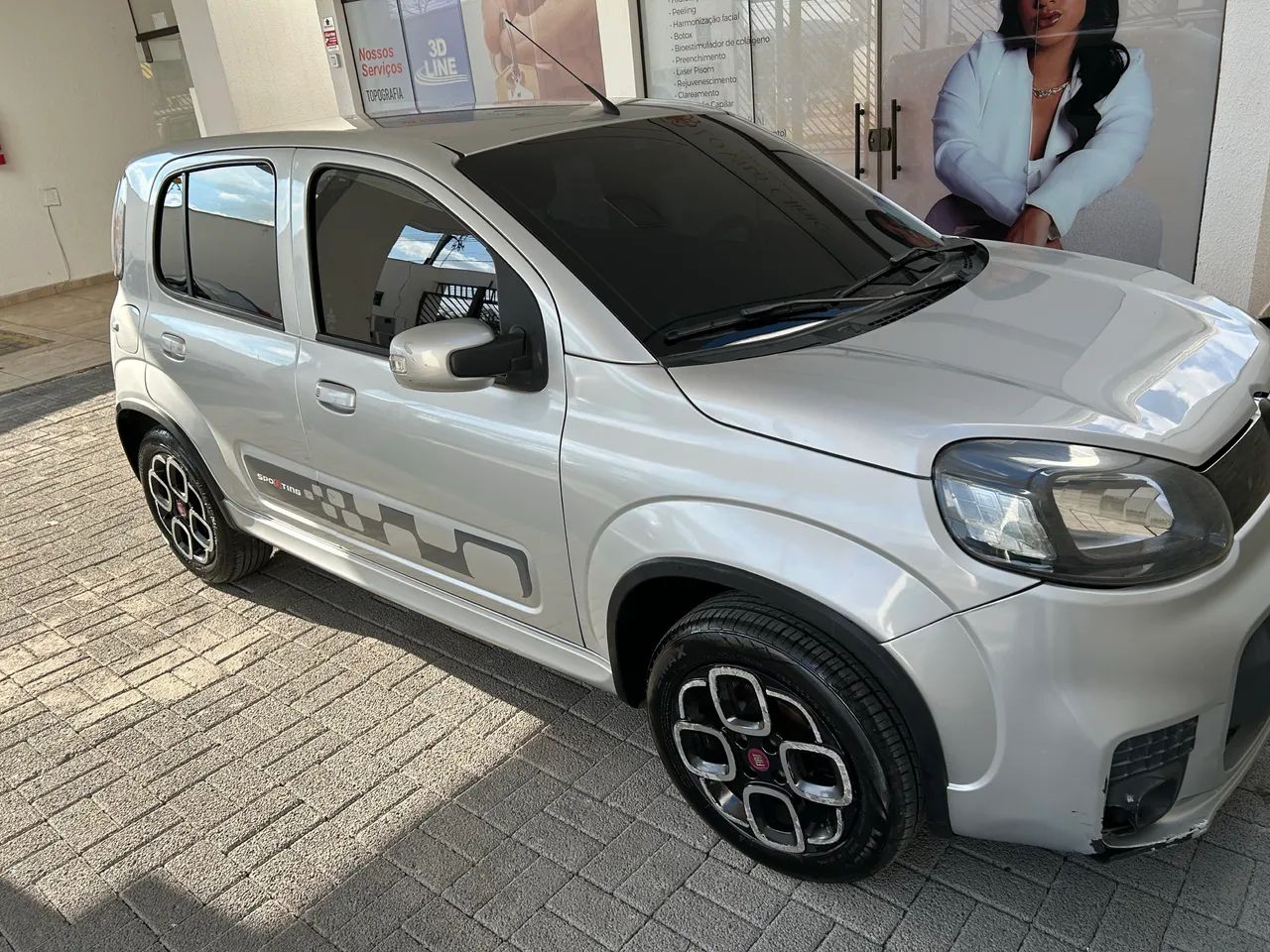 Fiat Uno Sporting 1.4 EVO Fire Flex 8V 4P 2016