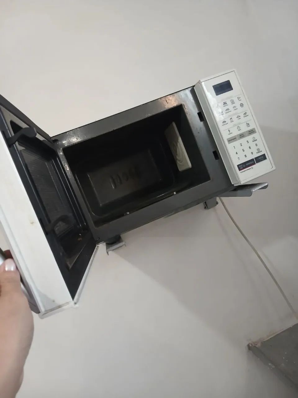 Micro-ondas Electrolux ? R$ 250,00 - Foto 2