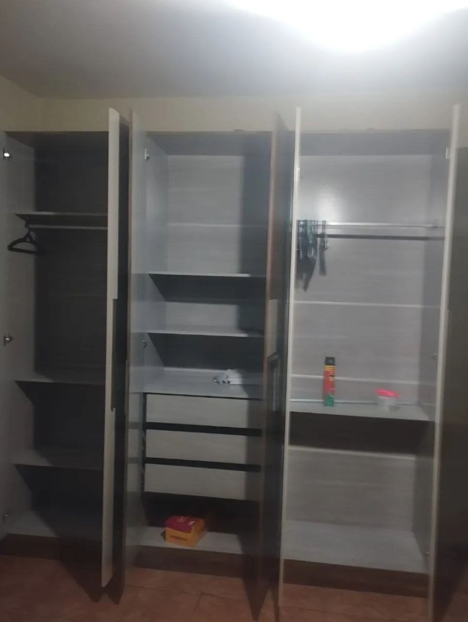 Guarda roupa casal 