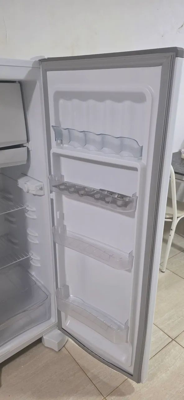 GELADEIRA ESMALTEC  - Foto 2