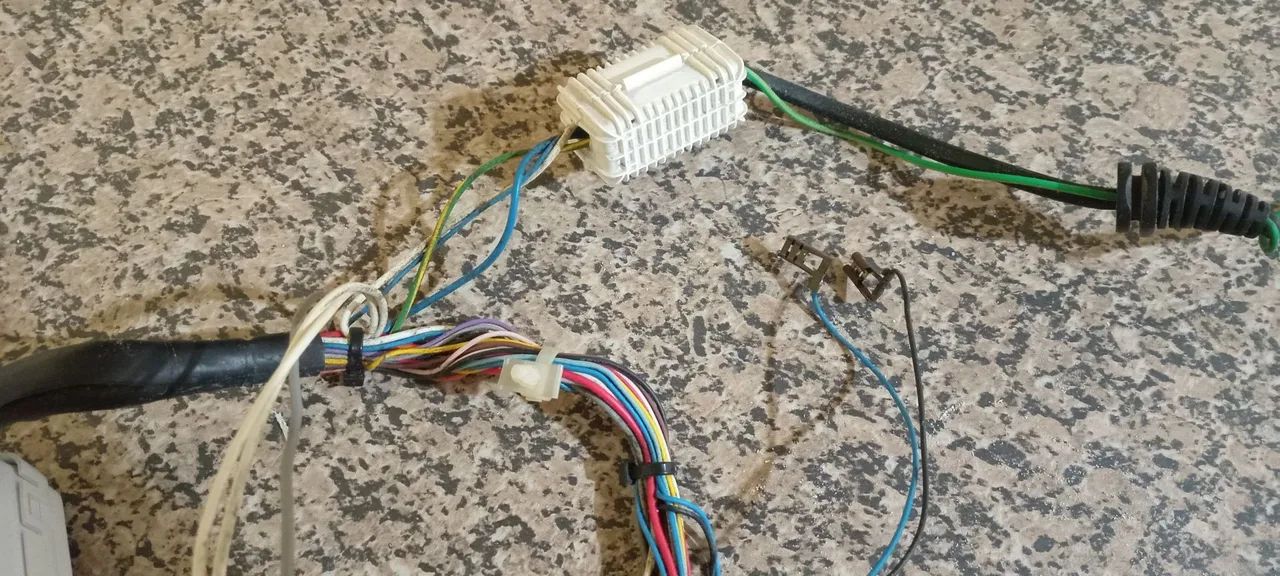 Chicote rede elétrica da lavadora eletrolux LTR10 - Foto 3