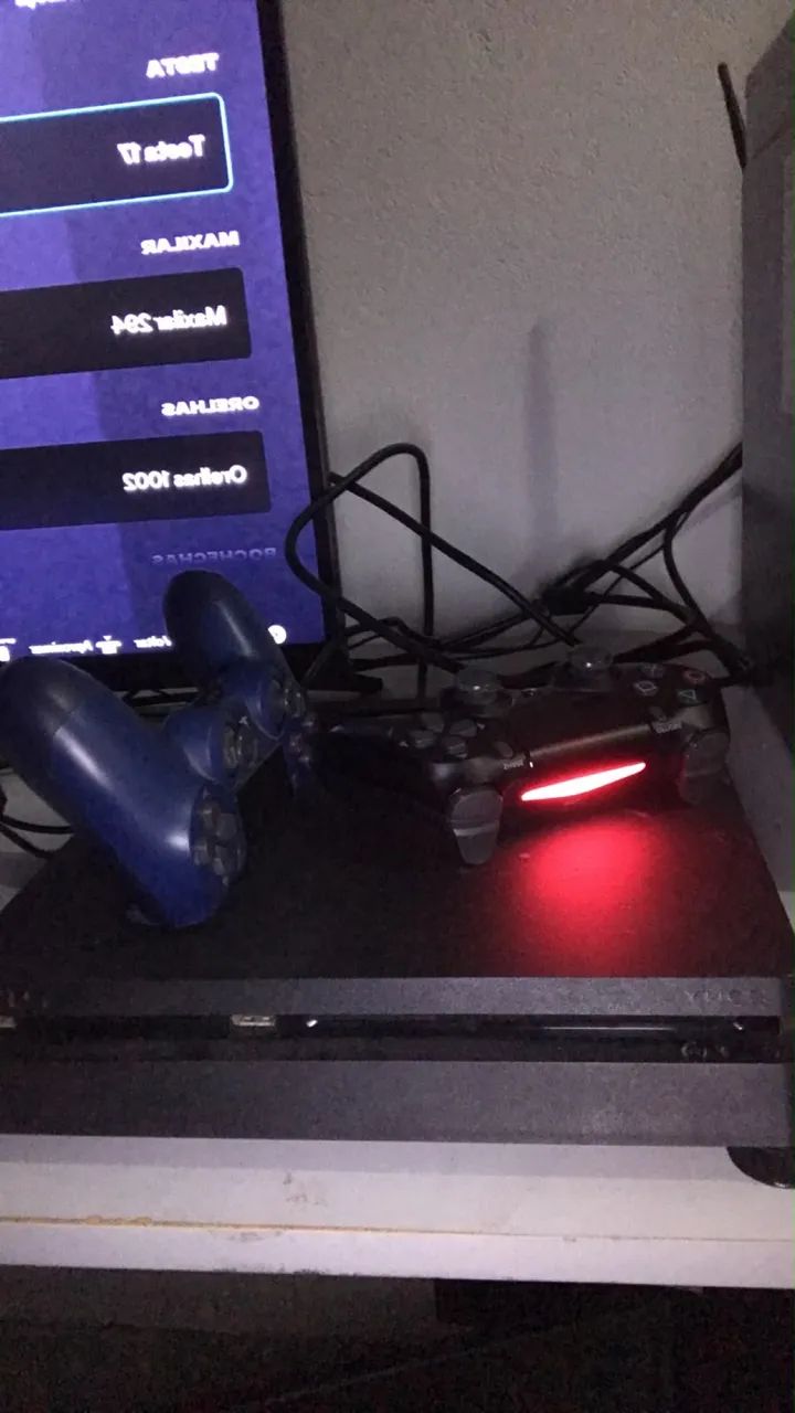 PS4 Slim 1TB em Perfeito Estado + 2 Controles - Foto 2